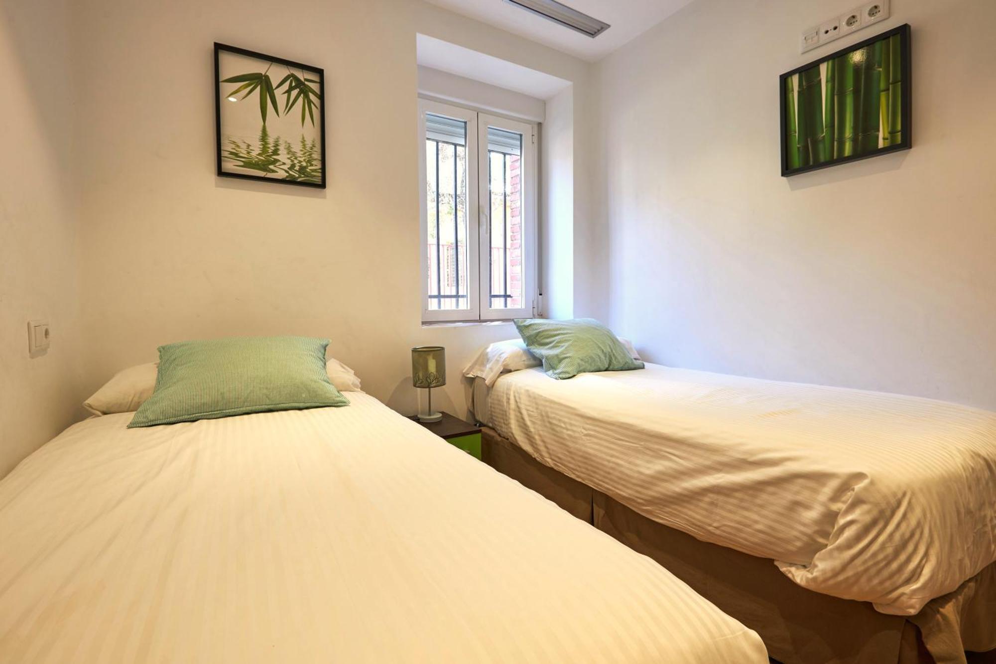 Proximo Muralla By Alterhome